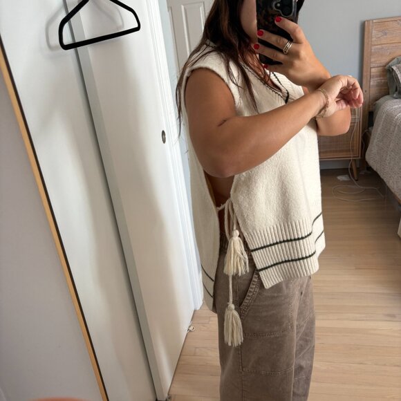 Free People - All Star Stripe Poncho - OS - White/Olive - Picture 7 of 7